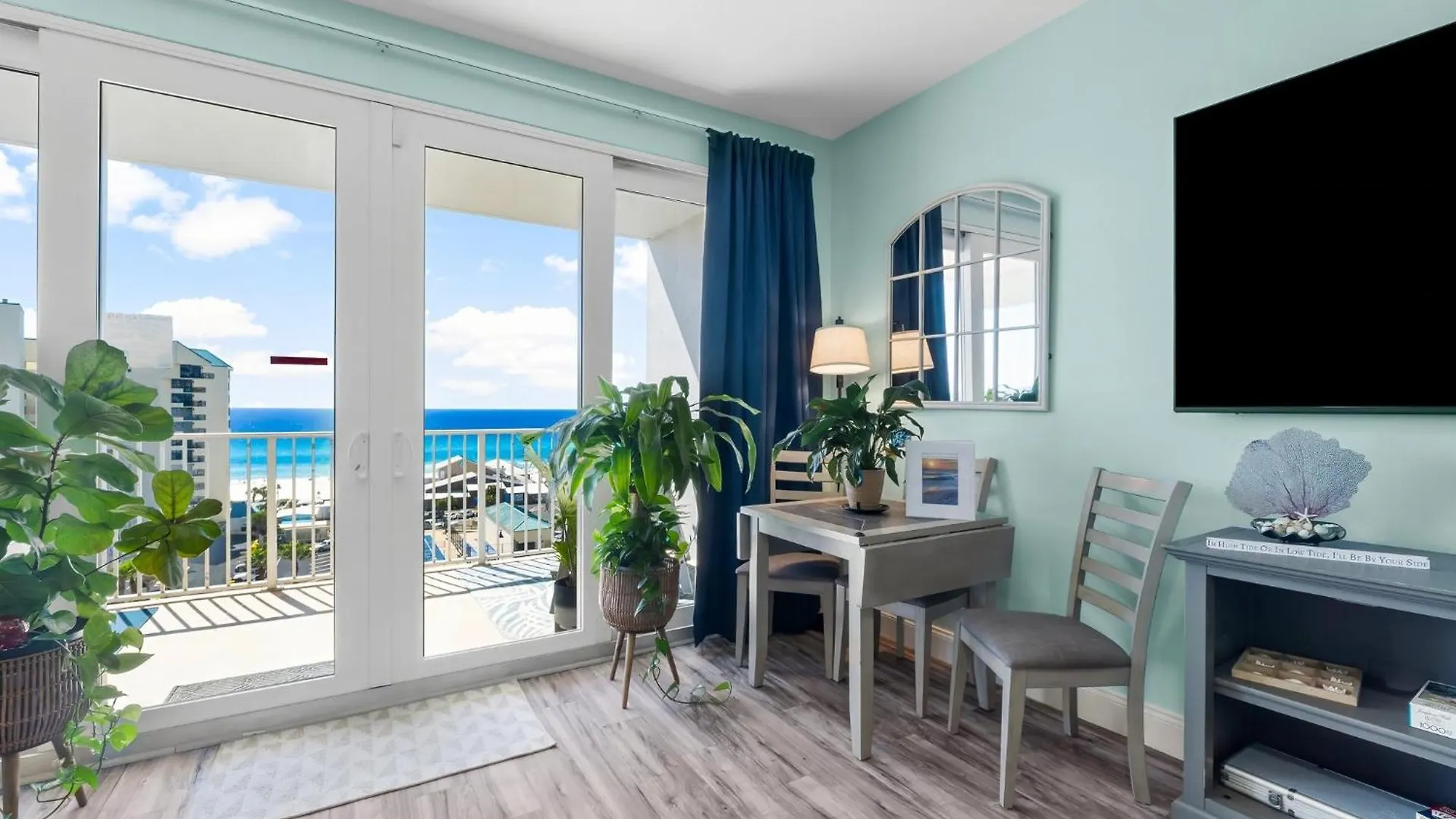 She Sells Seashells By The Seashore - Laketown Wharf #725 By Nautical Properties Panama City Beach Holiday home