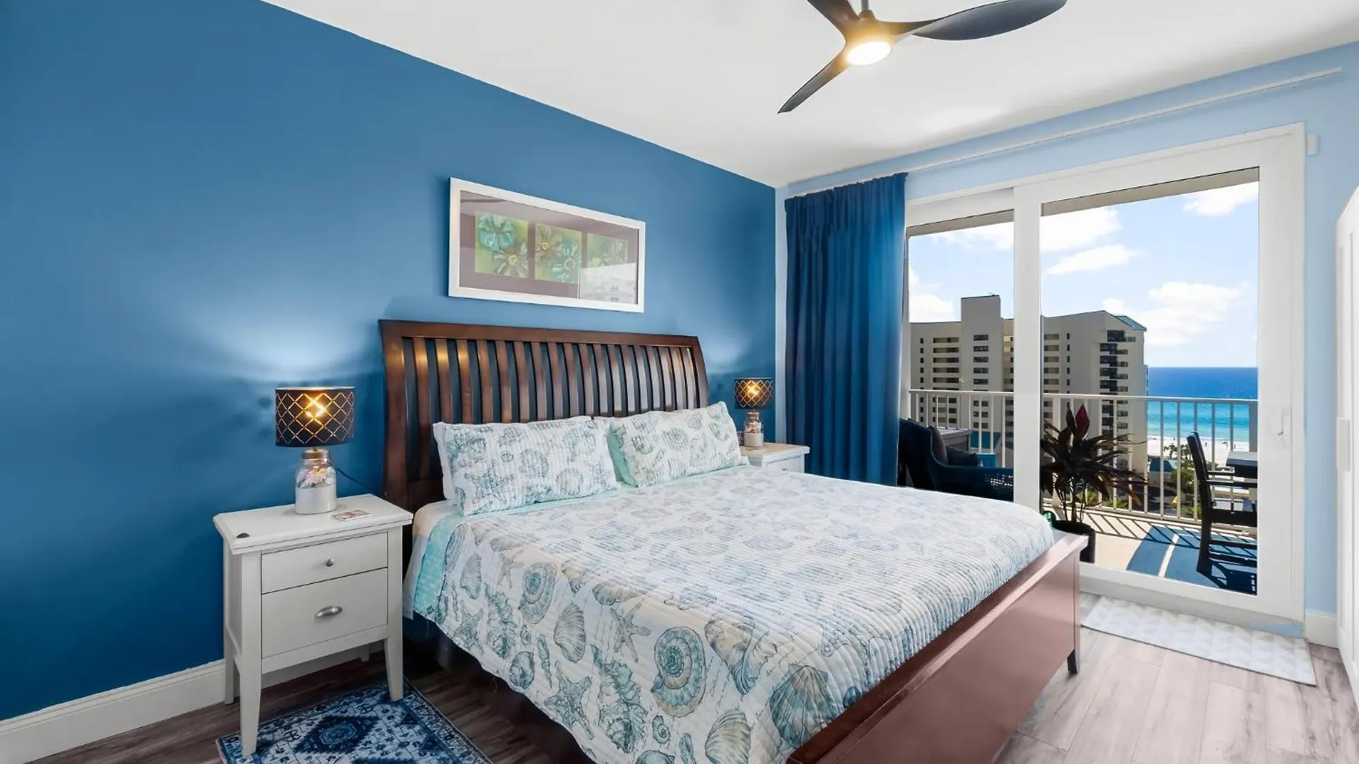 She Sells Seashells By The Seashore - Laketown Wharf #725 By Nautical Properties Panama City Beach United States