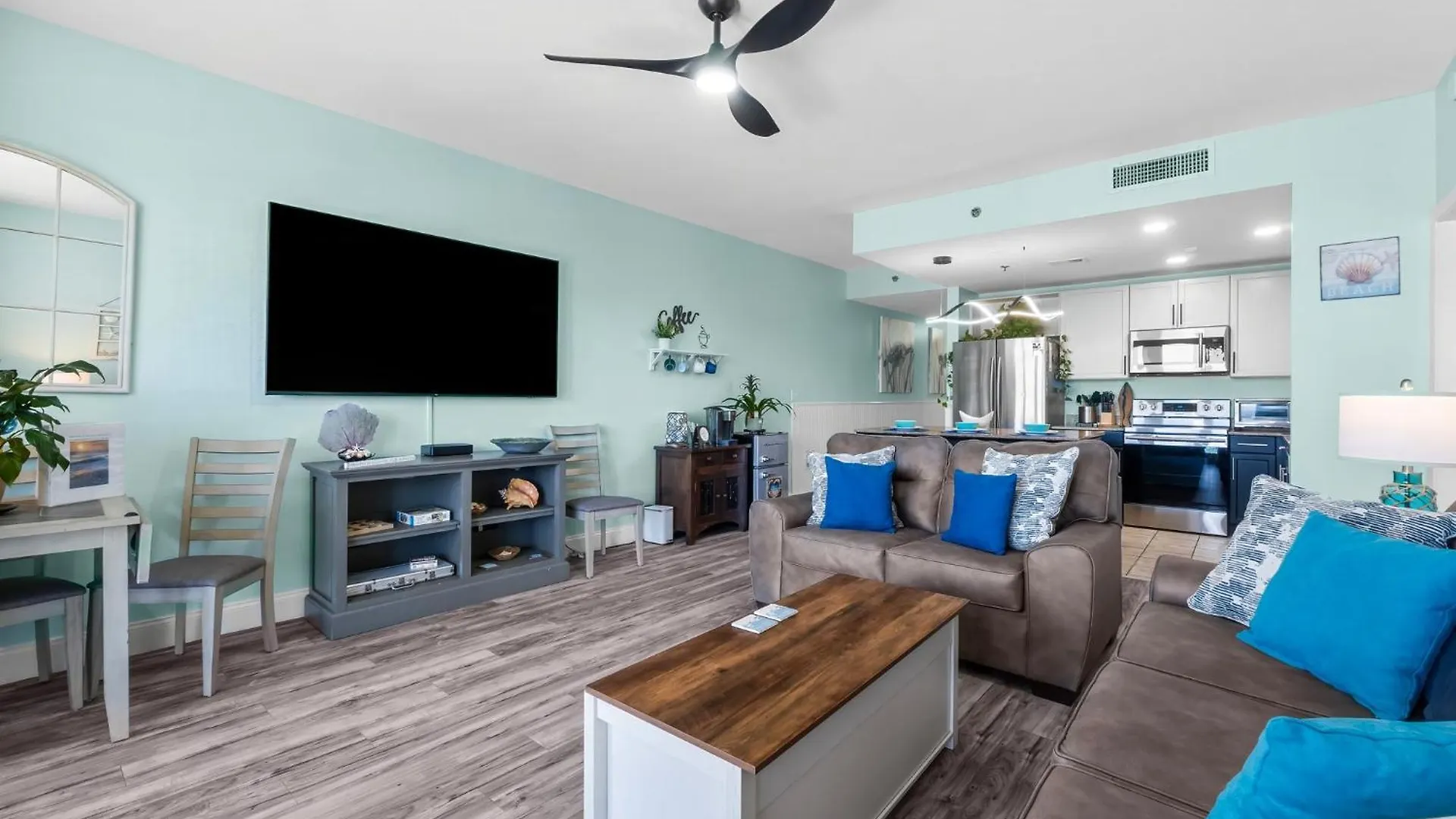 She Sells Seashells By The Seashore - Laketown Wharf #725 By Nautical Properties Panama City Beach United States