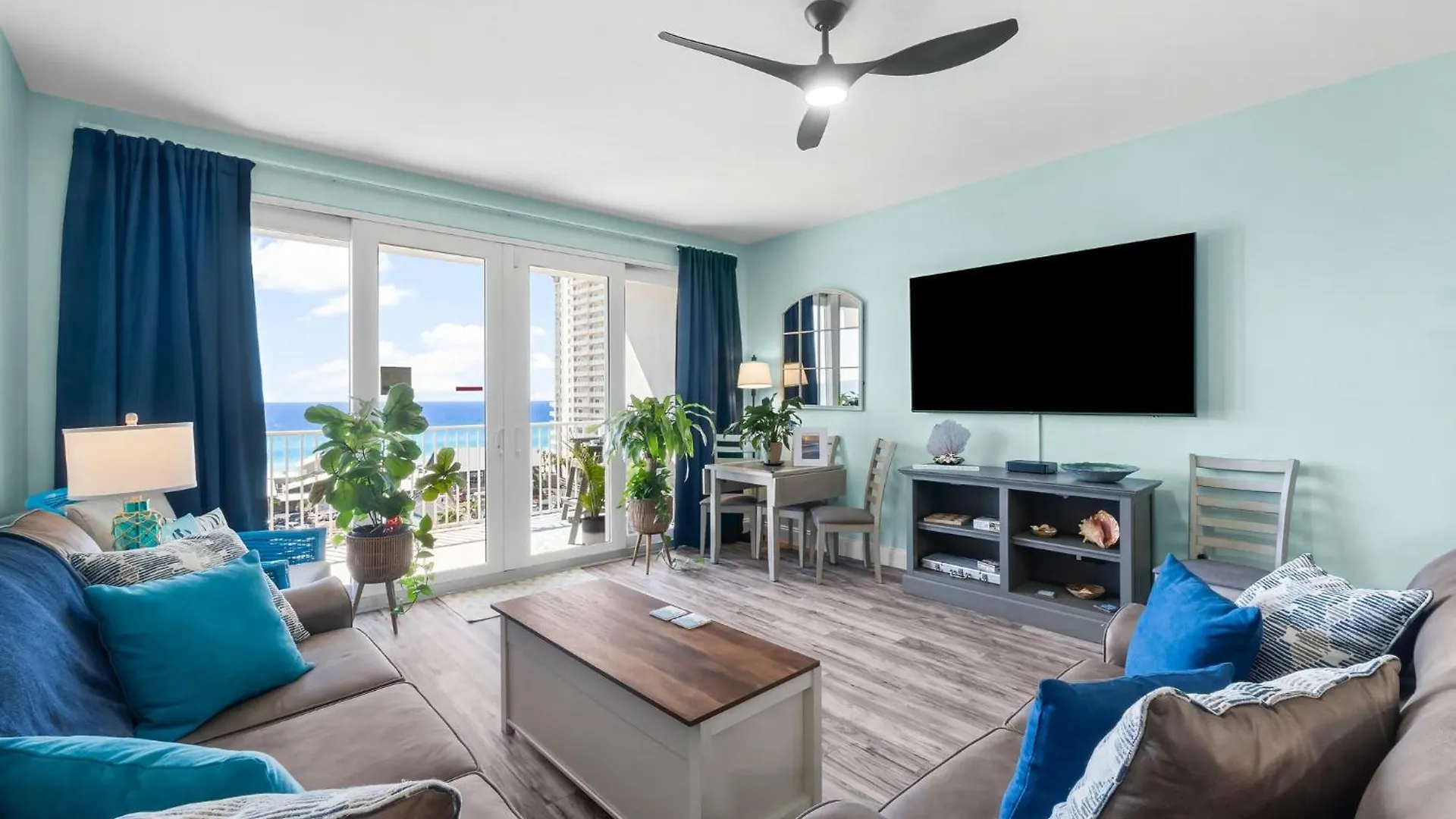 She Sells Seashells By The Seashore - Laketown Wharf #725 By Nautical Properties Panama City Beach Holiday home